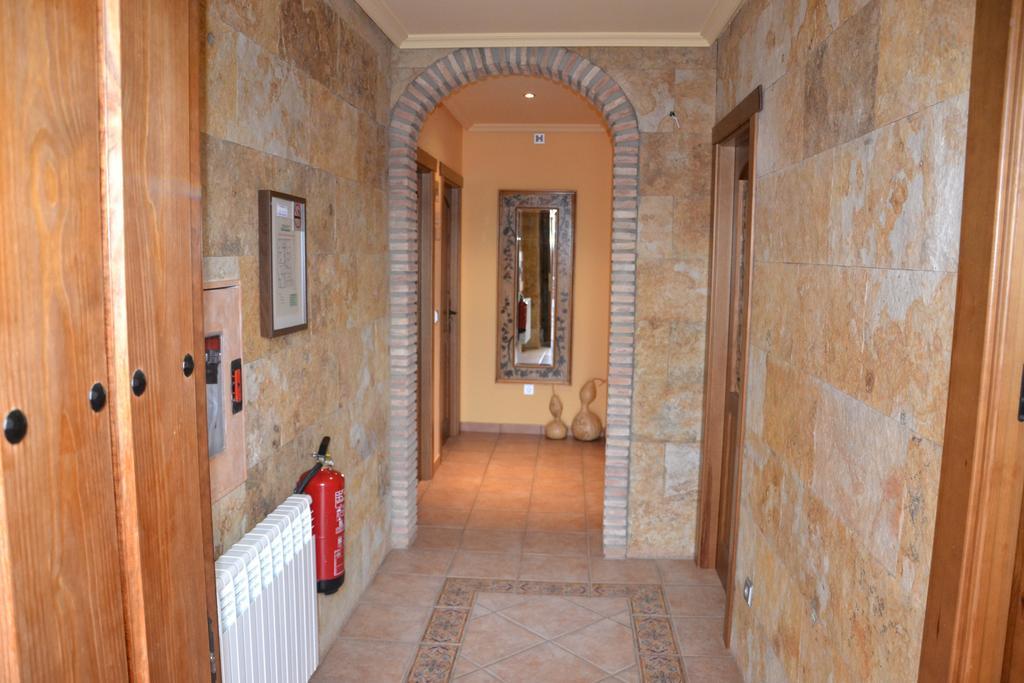 Apartamentos Rurales Natura Torrejón el Rubio Exterior foto