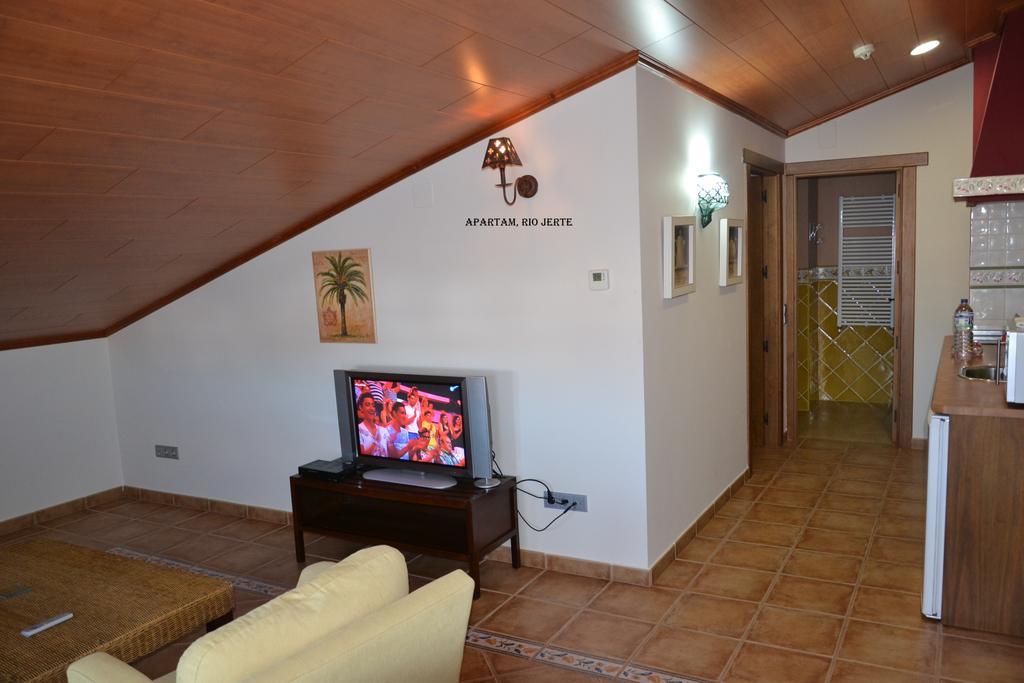 Apartamentos Rurales Natura Torrejón el Rubio Exterior foto