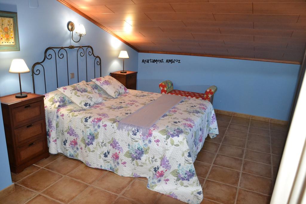 Apartamentos Rurales Natura Torrejón el Rubio Exterior foto